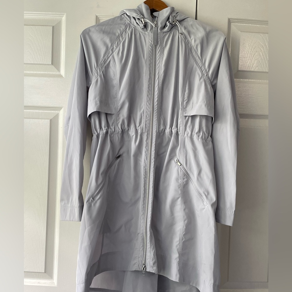 Athleta Lightweight Windbreaker/Rain Coat Gray Size Small
